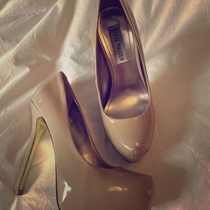 Steve Madden pumps!